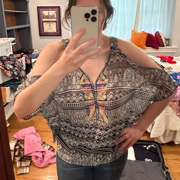 Jessica Simpson Cold-Shoulder Aztec Print Embroidered Top - Picture 7 of 12
